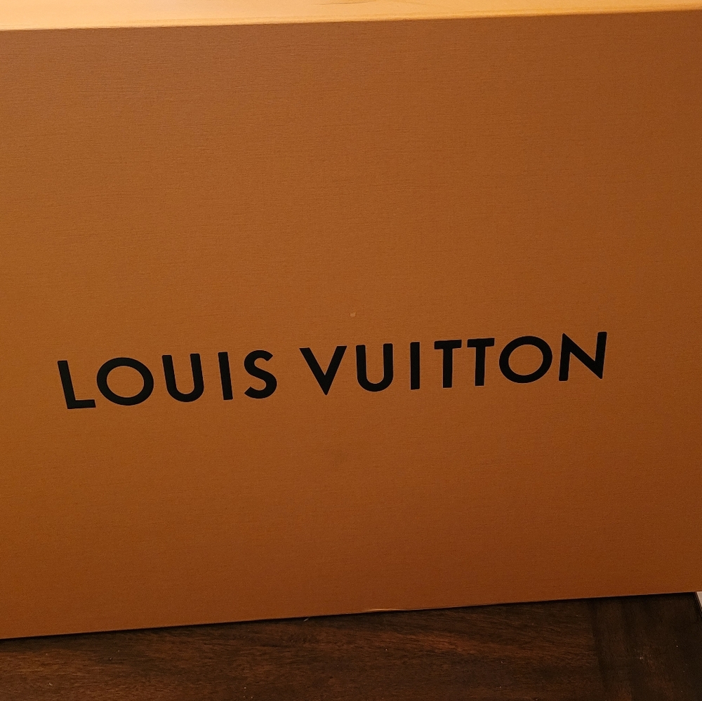 LV PEGASE LUGGAGE